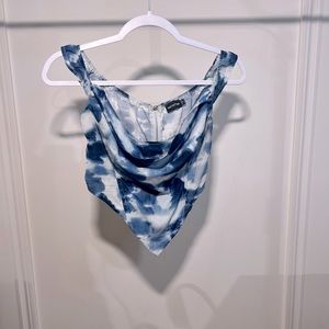 DREAMY CROP TOP // PRETTYLITTLETHING // size US6💙